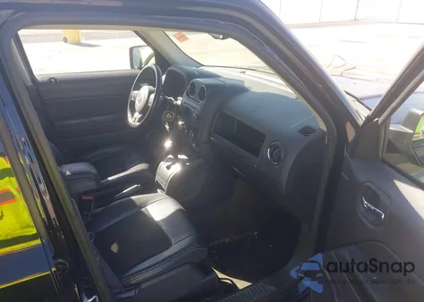 2016 Jeep Patriot Sport Se z USA, uszkodzony, nr VIN 1C4NJPBA6GD774483